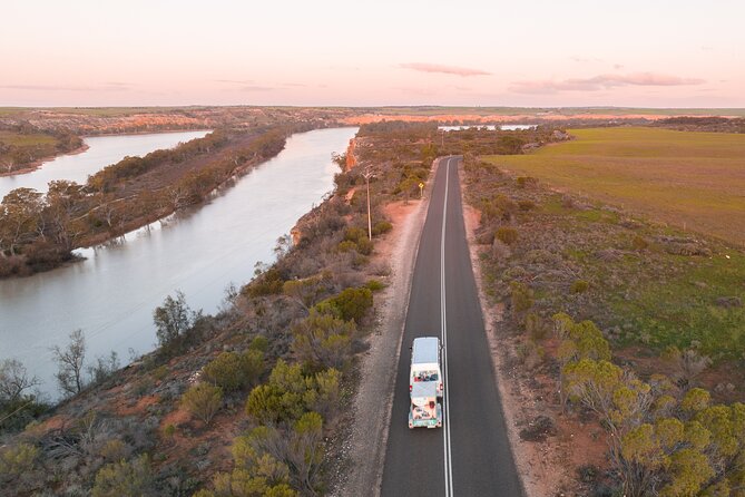 Small-Group River Murray Dark Sky and Sunset Tour With Dinner