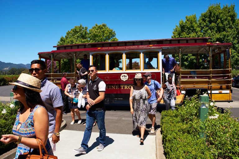 Sonoma Valley: Wine Trolley Tasting Tour With Lunch