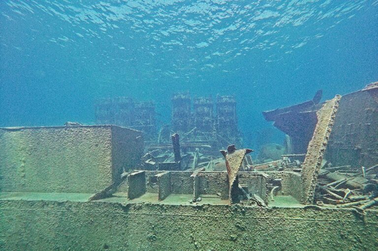 South Crete: Byron Shipwreck Dive With an Instructor