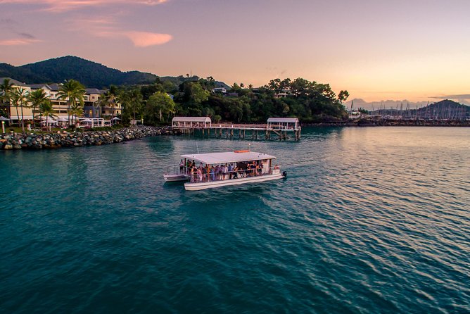 Sundowner Sunset Cruise Airlie Beach