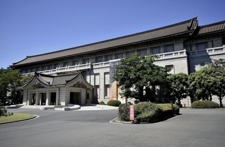 Tokyo National Museum Private Tour by Govt. Licenced Guide