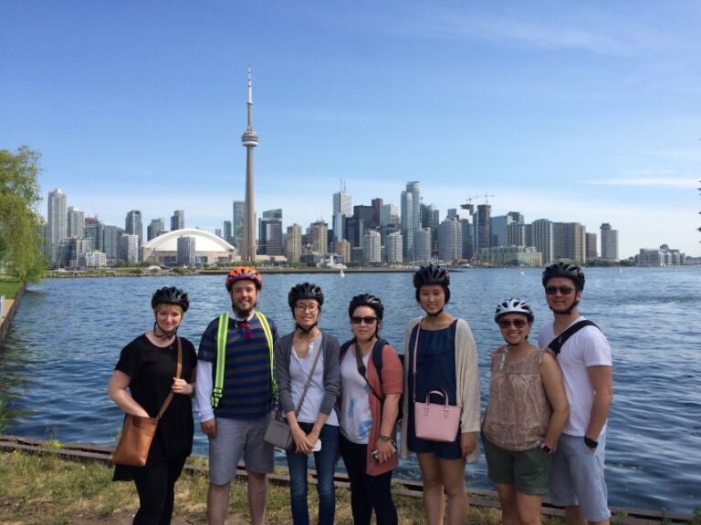 Toronto Islands: Morning or Twilight 3.5-Hour Bike Tour