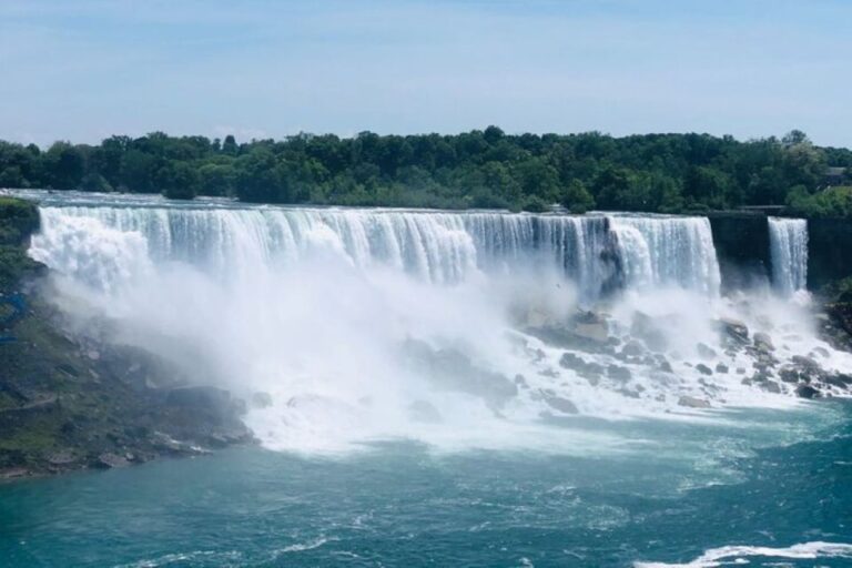 Toronto: Niagara Falls Tour With Boat and Lunch