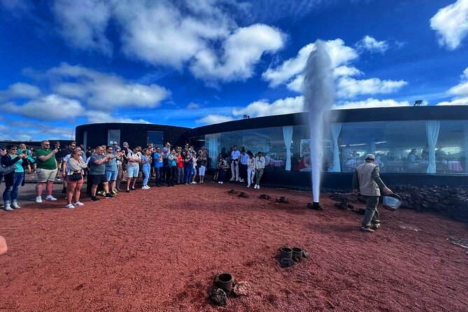 Tour to Timanfaya, Jameos Del Agua, Cueva De Los Verdes and Viewpoint From the Cliff - Timanfaya National Park Exploration