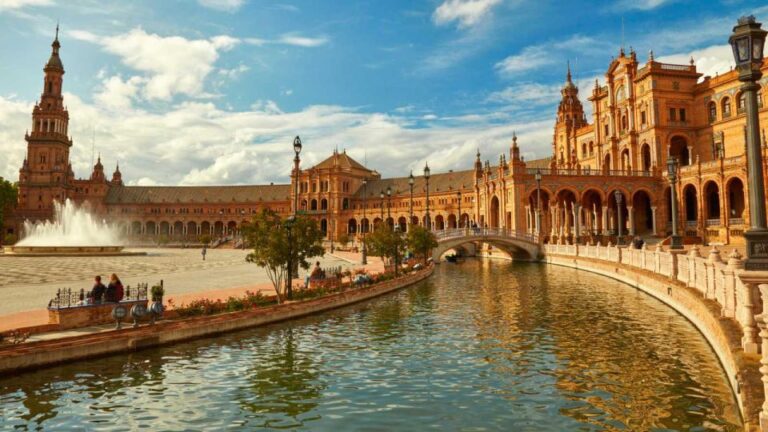 Transfer From Malaga Airport to Sevilla