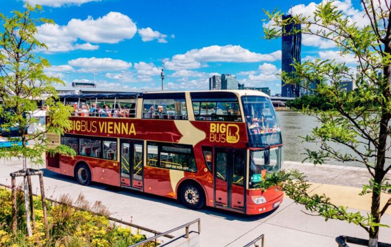 Vienna: Big Bus Hop-On Hop-Off Sightseeing Tour