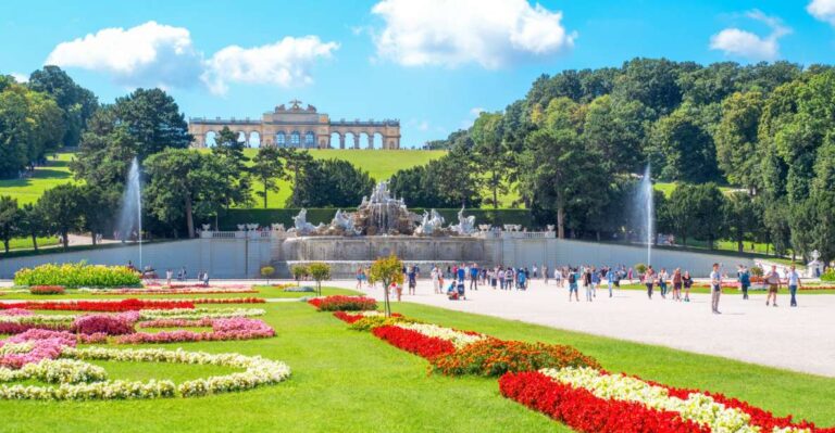 Vienna: Skip-the-Line Schonbrunn Palace and Gardens Tour