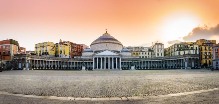 Walking Tour in Naples