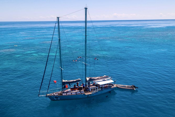 2-Day Great Barrier Reef Combo: Green Island Sailing and Outer Reef Snorkel Cruise - Experience Sailing and Snorkeling