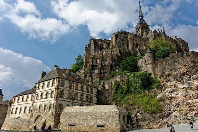 5-Hour Private Tour of Mt St Michel From St Malo With Pick up and Drop off - Reviews