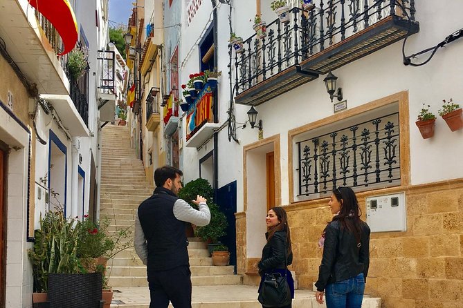 Alicante Historic Small Group Tour With Tapas Tasting - Inclusions and Highlights