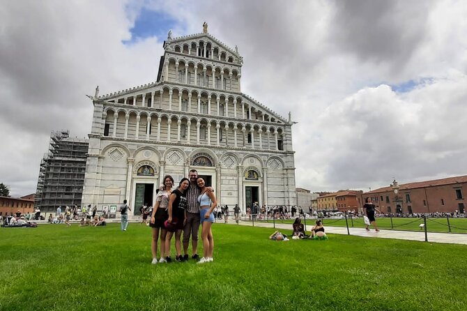 Best of Pisa: Small Group Tour With Admission Tickets - Meeting Point and Pickup Details