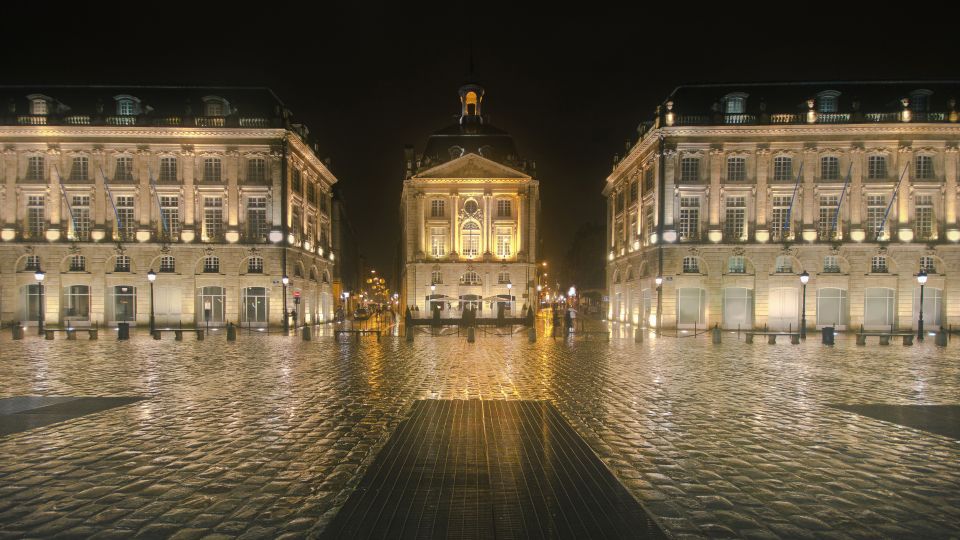 Bordeaux: First Discovery Walk and Reading Walking Tour - Self-Guided Walking Itinerary