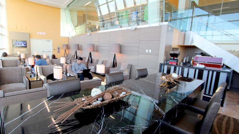 Edmonton International Airport (YEG): Premium Lounge Entry - Premium Lounge Experience Options