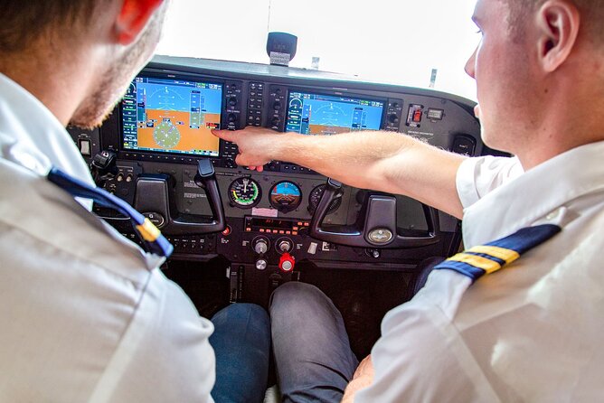 Hobart 1-Hour Learn to Fly Experience - Aircraft and Flight Details