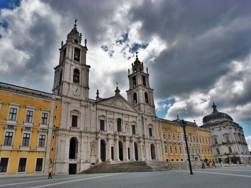 Mafra, Ericeira Private Tour From Lisbon - Tour Highlights