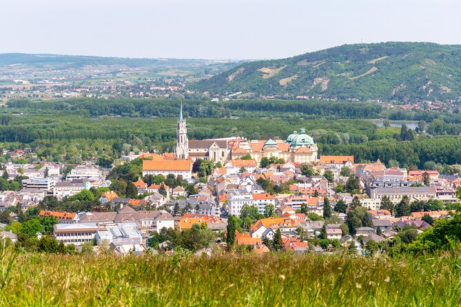 Mountainbike Magic: Viennas Forest, Danube, Monastery and Wine. - Cycling Along the Majestic Danube River