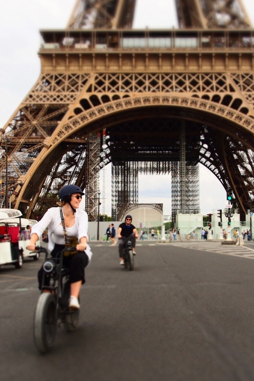 Paris: City Highlights Private Electric Bike Tour With Video - Tour Experience