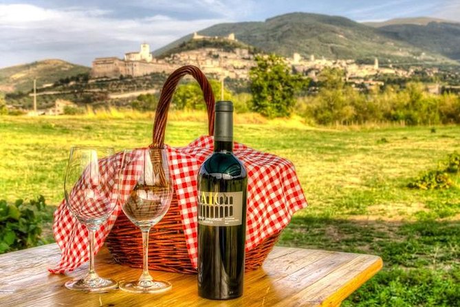 Pic Nic Deluxe Assisi for 2 and Wine Tasting 5 Wines - Inclusions