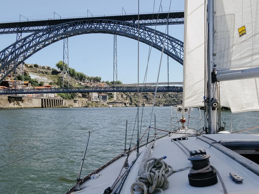 Porto: Romantic Sailboat Cruise - Languages and Cancellation Policy