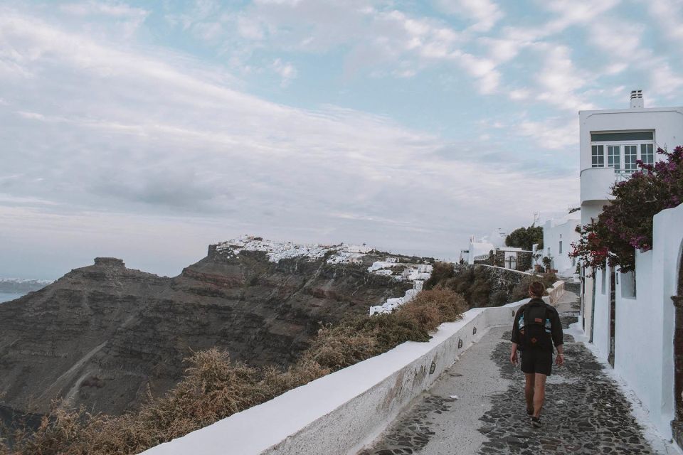 Santorini Caldera Walk Hiking Experience Fira-Oia - Activity Description