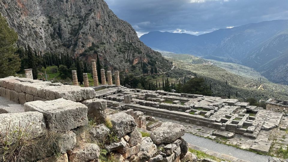 Visit Thermopylae & Delphi Navel of Earth Private Tour 8H - Activity Description