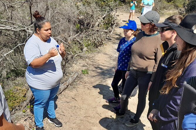 Walk on Country at Taananeditj (Rotary Lookout)[INPUT TEXT TRANSLATED INTO English]: Walk on Country at Taananeditj (Rotary Lookout) - Nyungar Guides and Local Knowledge