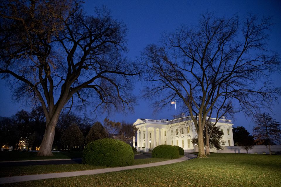 Washington DC: Small-Group 3-Hour Night Tour - Booking Information
