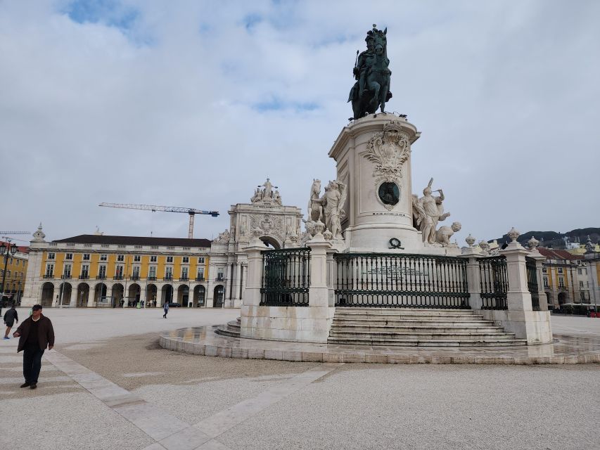 2-Hour Private Tour of Lisbon - Itinerary Stops