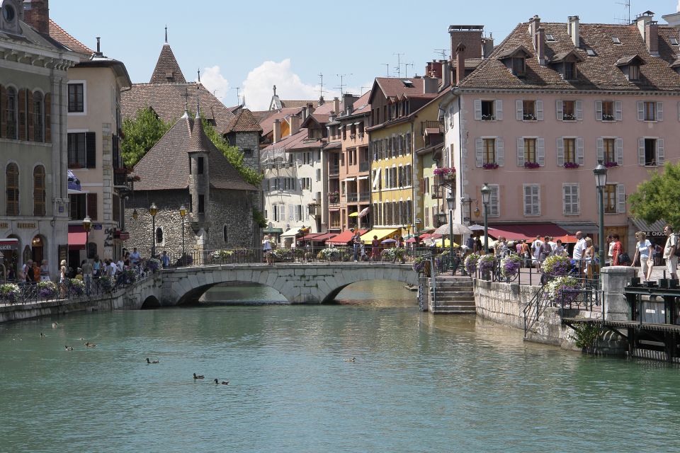 Annecy Private Guided Tour From Geneva - Full Tour Description