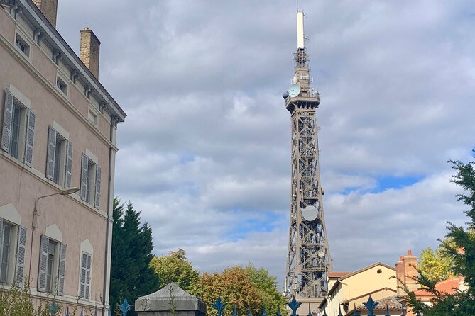 Audio-Guided Tour of the Fourvière and the Sacred Hill - Visitor Experience