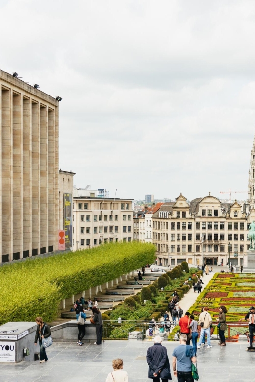 Brussels: City Highlights Walking Tour and Food Tasting - Food Tasting Experience