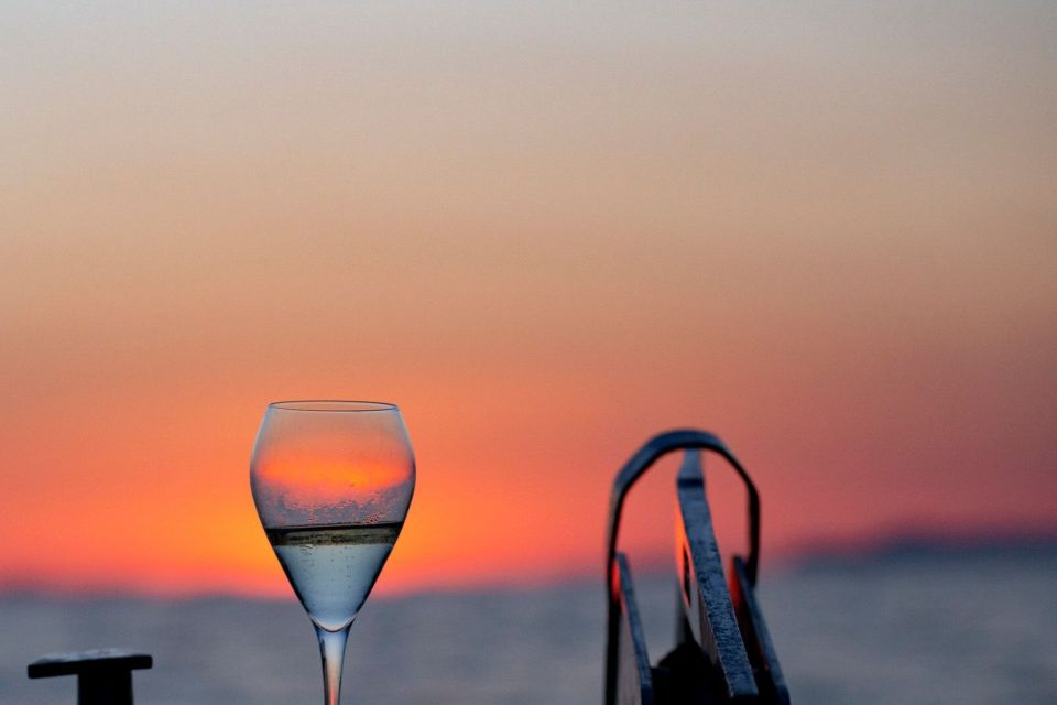 Capri From Sorrento: Sunset Cruise, Aperitif and Faraglioni - Meeting Point Information