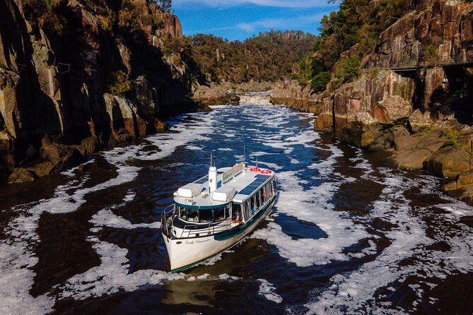 Cataract Gorge Cruise 9:30 Am - On-Board Experience and Amenities