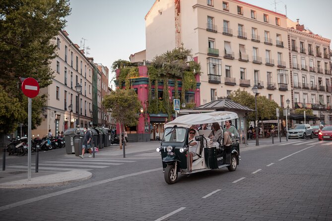 Expert Plus Tour of Madrid in Private Eco Tuk Tuk - Cancellation Policy