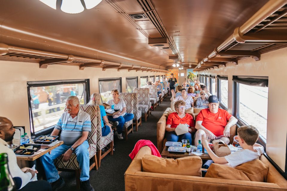 From Sedona: Sightseeing Railroad Tour of Verde Canyon - Onboard Amenities