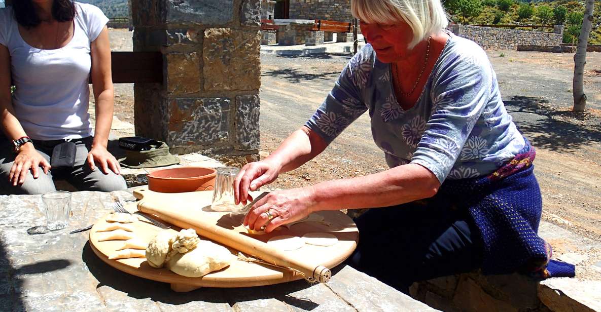 Heraklion: Cooking Workshop and Dinner at a Village House - Itinerary