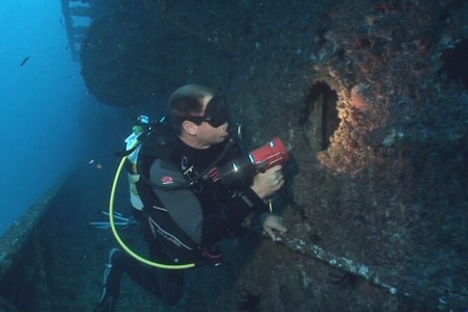 HMAS Brisbane Double Dive - What to Expect on Tour