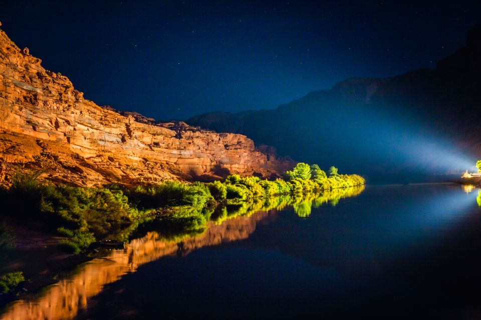 Moab: Colorado River Dinner Cruise With Music and Light Show - Meeting Point and Important Information