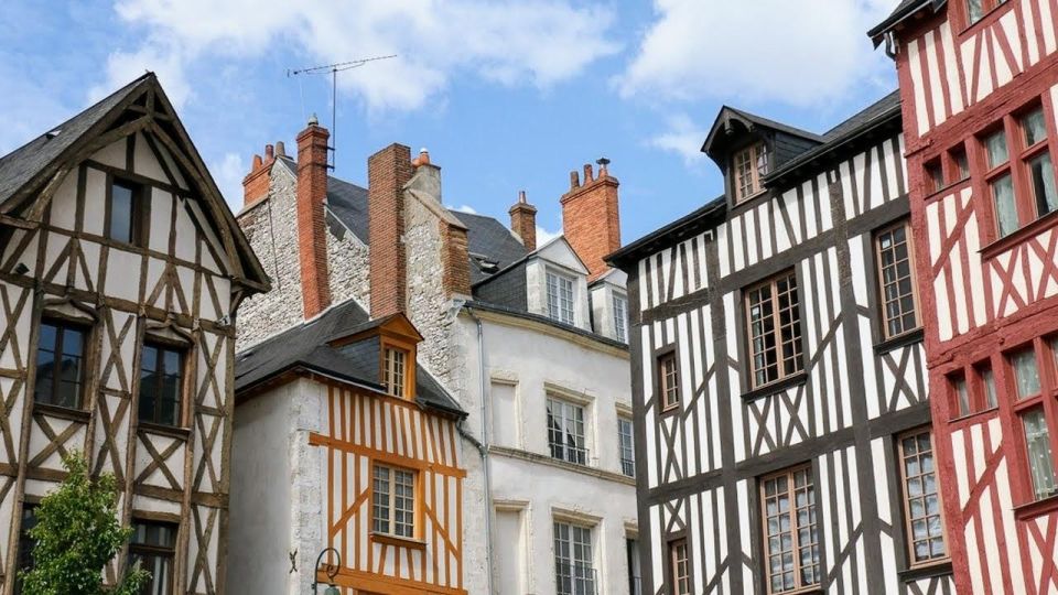 Orléans: Old Town, Cathedral & Joan of Arc Self-guided Walk - Following Joan of Arcs Footsteps