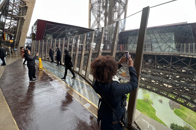 Paris Eiffel Tower Climbing Experience by Stairs With Cruise - Customer Service Highlights