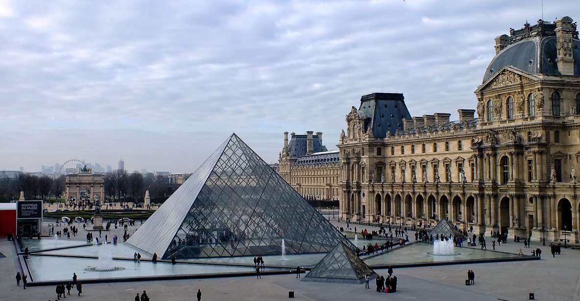 Paris: Express Walk With a Local in 60 Minutes - Local Insights and Recommendations