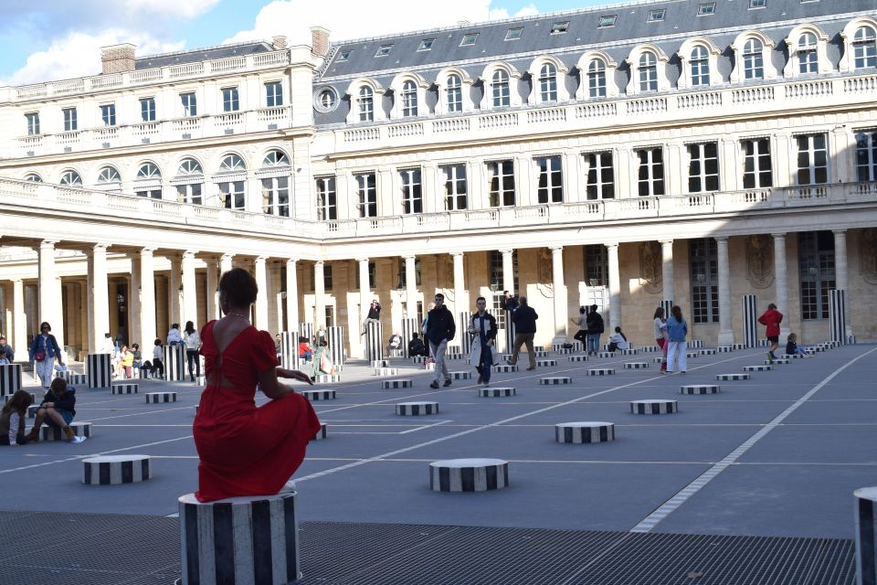 Paris : Highlights of the Right Bank, Golden Age Guided Tour - Exploring the Right Bank