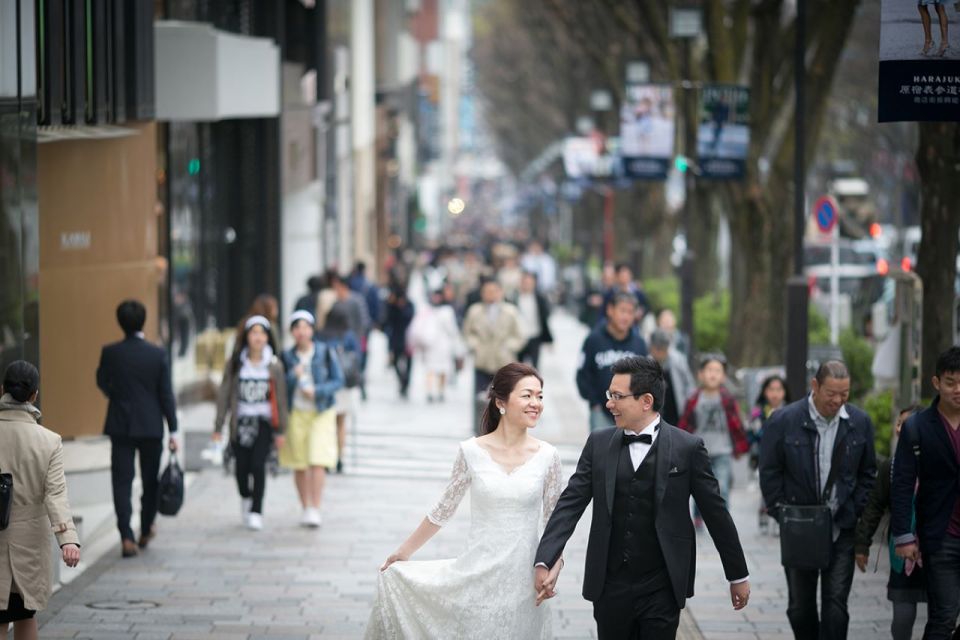 Private Couples' Photoshoot in Tokyo W/ Professional Artists - Inclusions