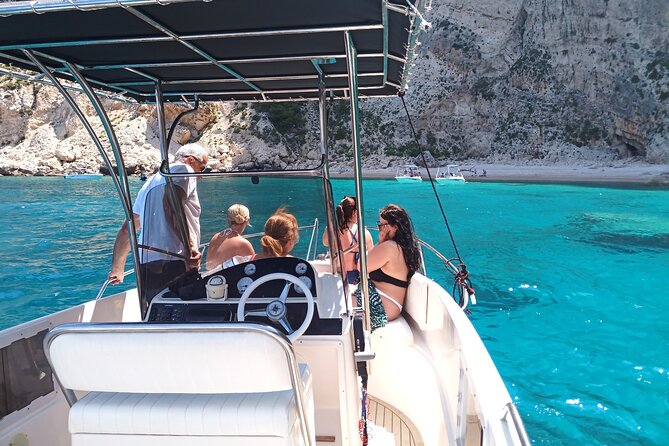 Private Luxury 6.5m 140hp Speedboat Cruise Shipwreck & Blue Caves - Customer Reviews and Ratings