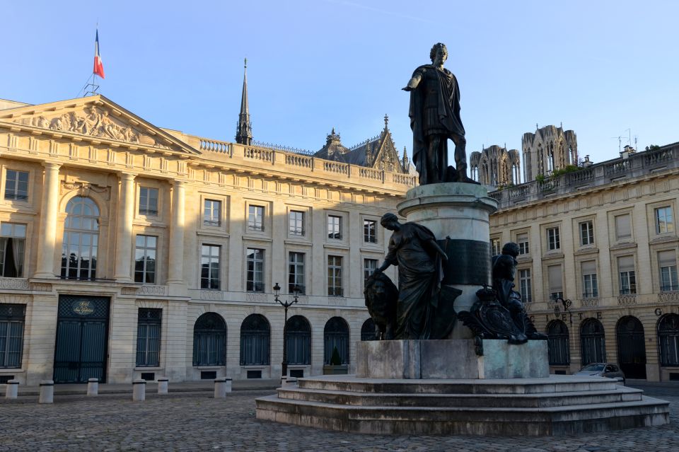 Reims : City-Center Discovery Tour and Champagne Tasting - Explore 2,000 Years of History