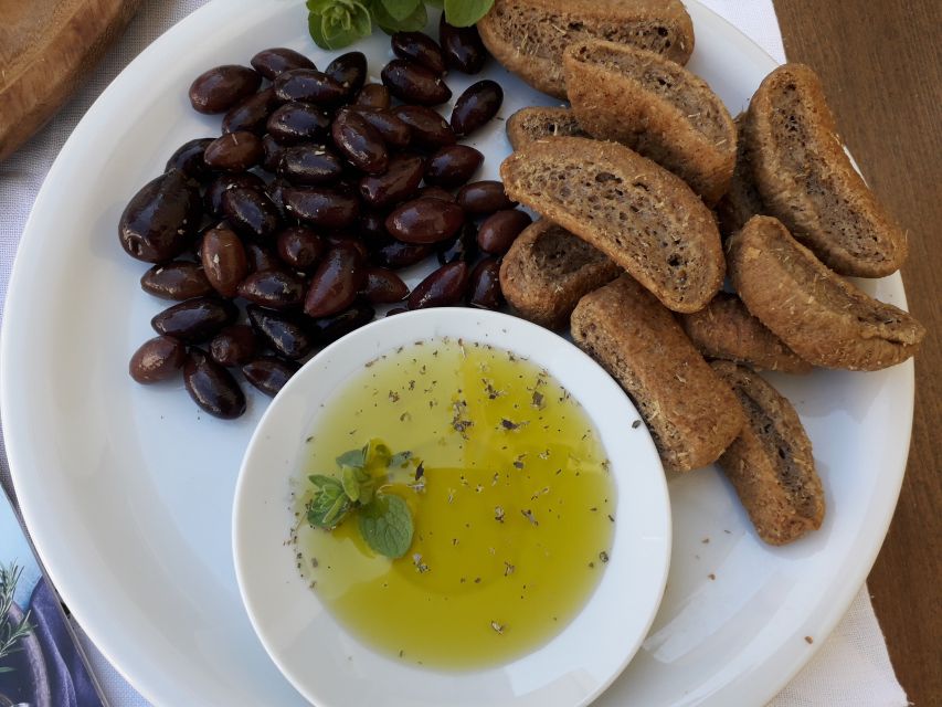 Rethymno: Olive Oil Tasting With Cretan Food Pairing - Inclusions and Offerings