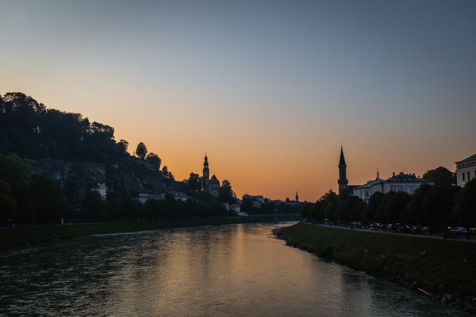 Salzburg: Interactive Puzzle and City Exploration Tour - Interactive City Discovery