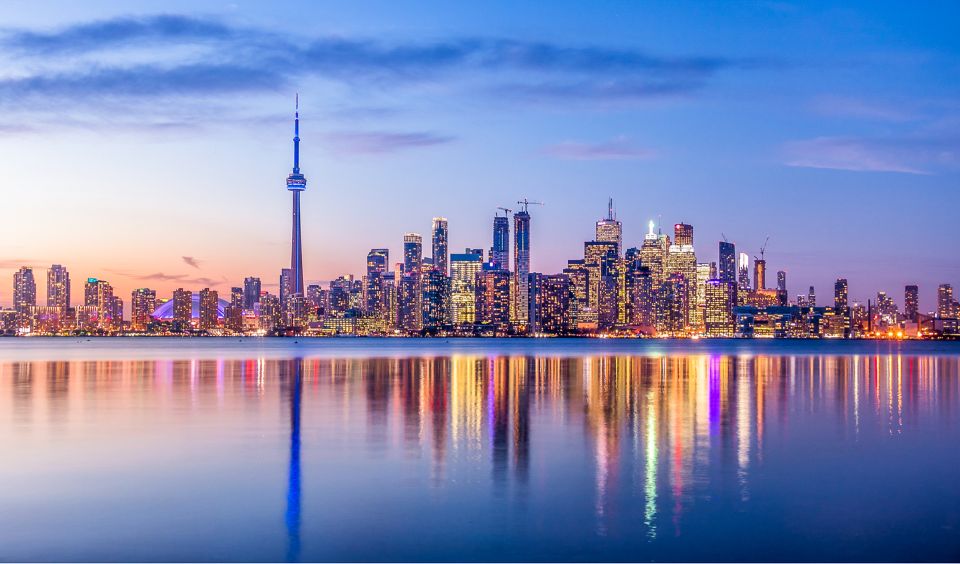 Toronto: Guided Night Tour With CN Tower Entry - Tour Itinerary