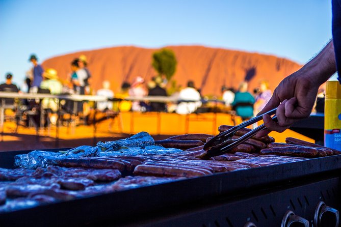 Uluru Experience With BBQ Dinner - Dining Under the Stars Experience